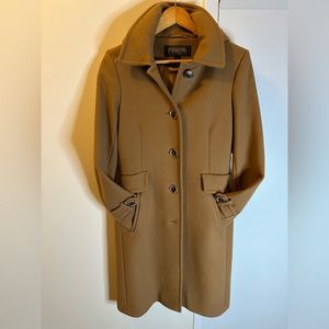 Stunning “Pendleton” Trench Coat, lined, detachable hood, pockets, wool blend.